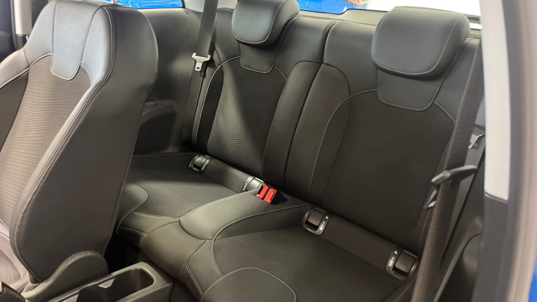 Vauxhall Adam 1.2i Griffin 3dr Petrol Hatchback